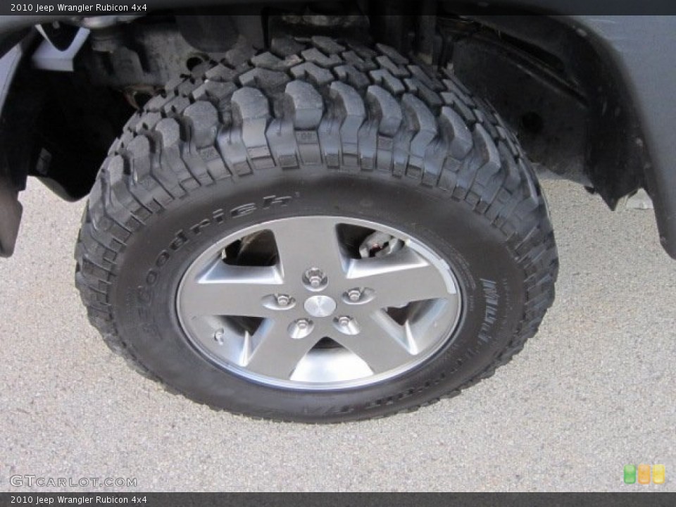 2010 Jeep Wrangler Rubicon 4x4 Wheel and Tire Photo #56529627