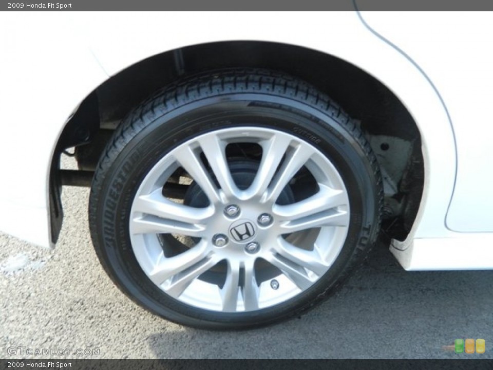 2009 Honda Fit Sport Wheel and Tire Photo #56567451