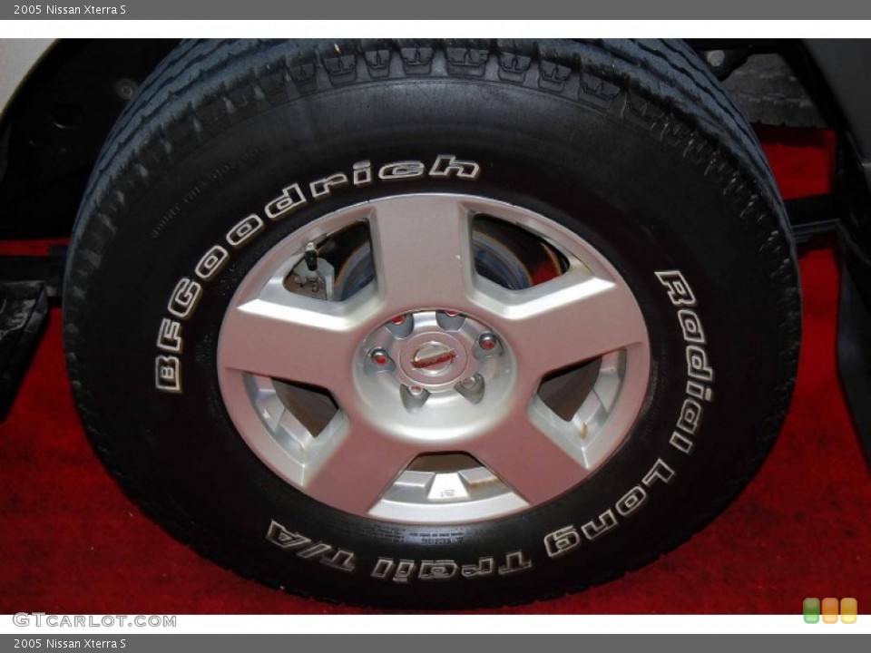 2005 Nissan Xterra S Wheel and Tire Photo #56568183