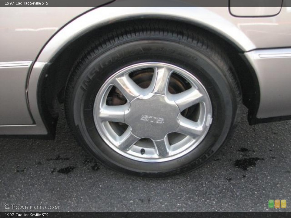 1997 Cadillac Seville STS Wheel and Tire Photo #56668131