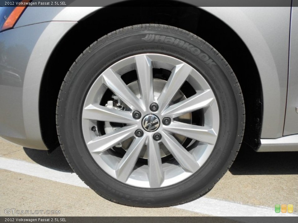 2012 Volkswagen Passat 2.5L SEL Wheel and Tire Photo #56715976