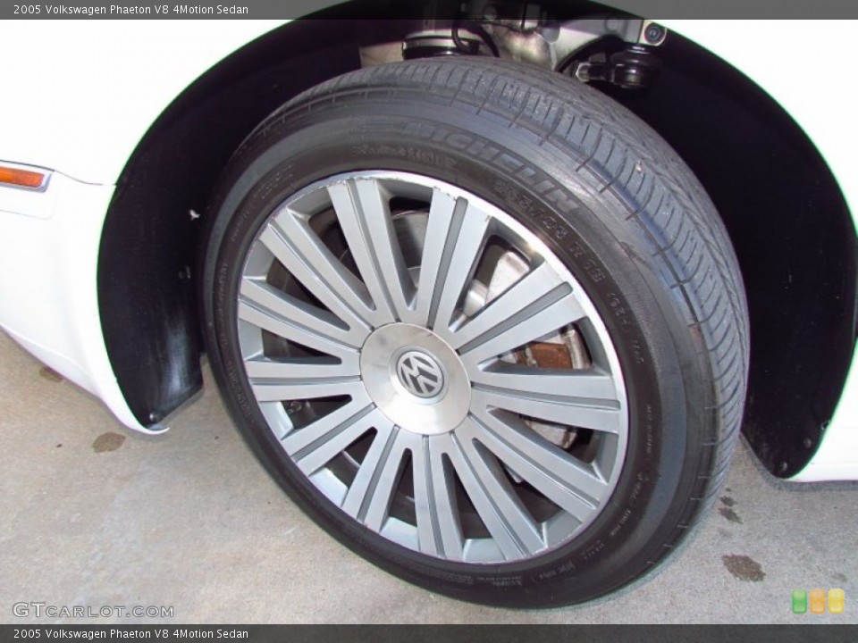 2005 Volkswagen Phaeton V8 4Motion Sedan Wheel and Tire Photo #56717066