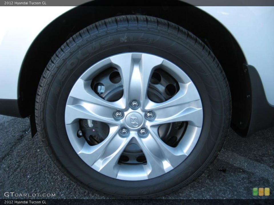 2012 Hyundai Tucson GL Wheel and Tire Photo #56726321
