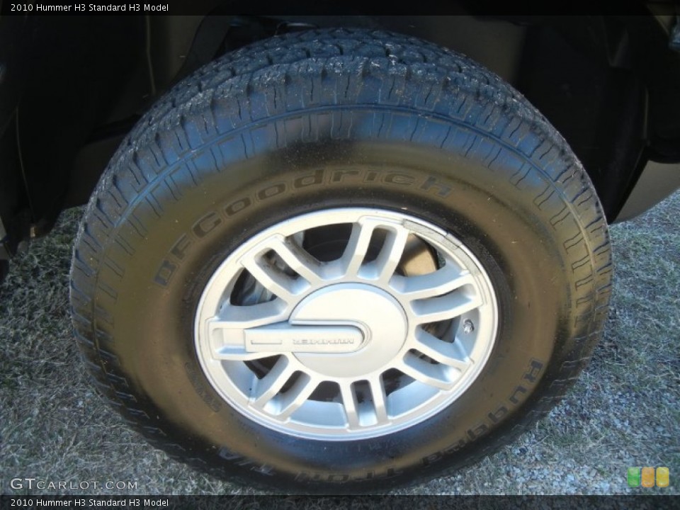 2010 Hummer H3  Wheel and Tire Photo #56754226