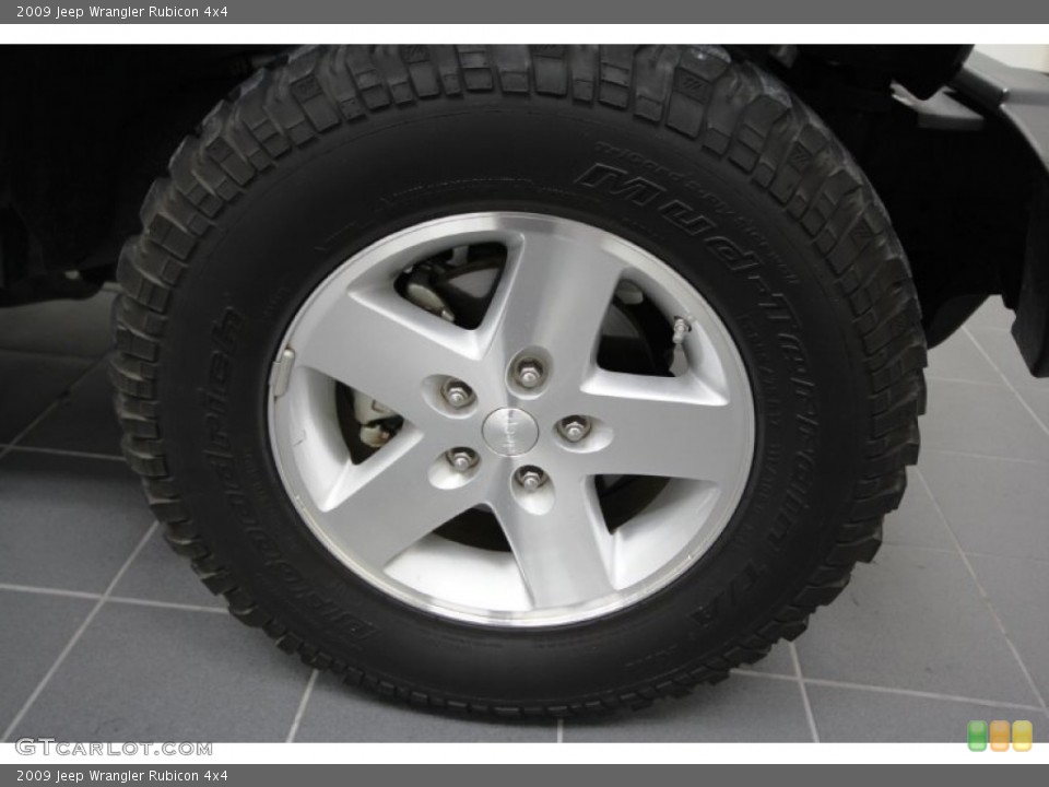 2009 Jeep Wrangler Rubicon 4x4 Wheel and Tire Photo #56760048