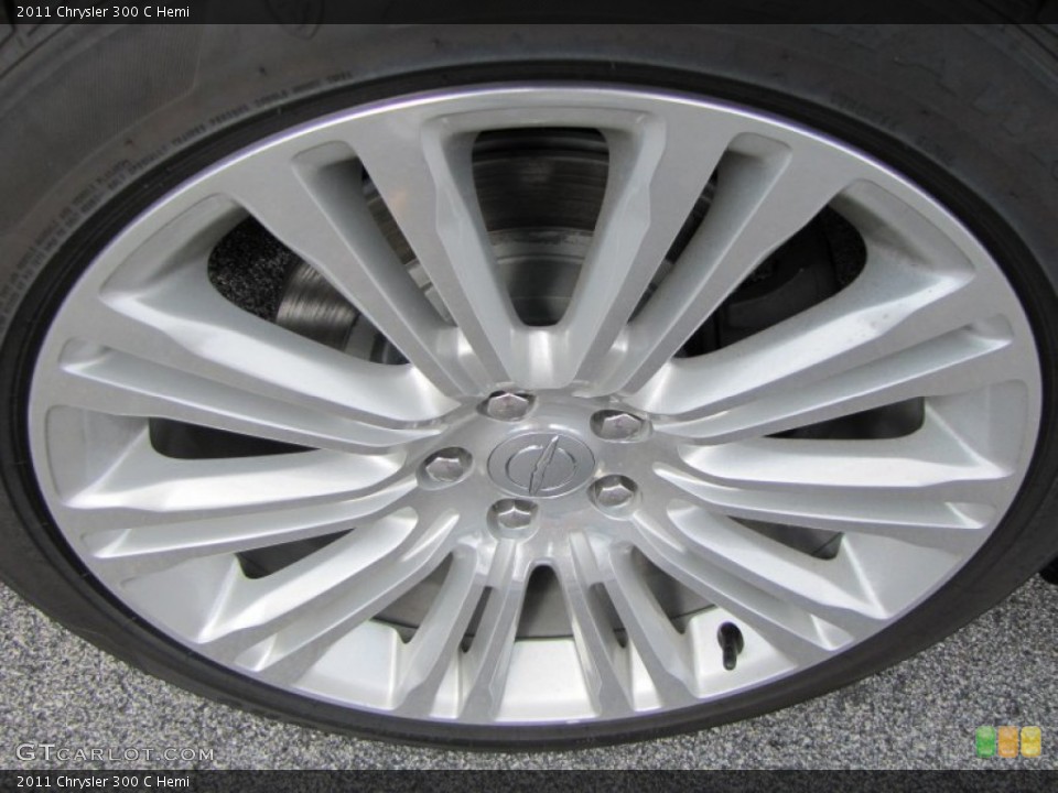 2011 Chrysler 300 C Hemi Wheel and Tire Photo #56793855