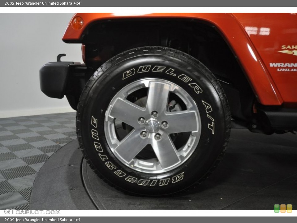 2009 Jeep Wrangler Unlimited Sahara 4x4 Wheel and Tire Photo #56805767