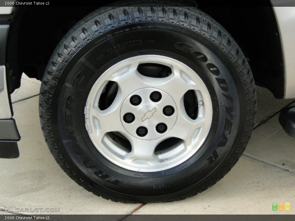 2006 Chevrolet Tahoe LS Wheel and Tire Photo #56811190