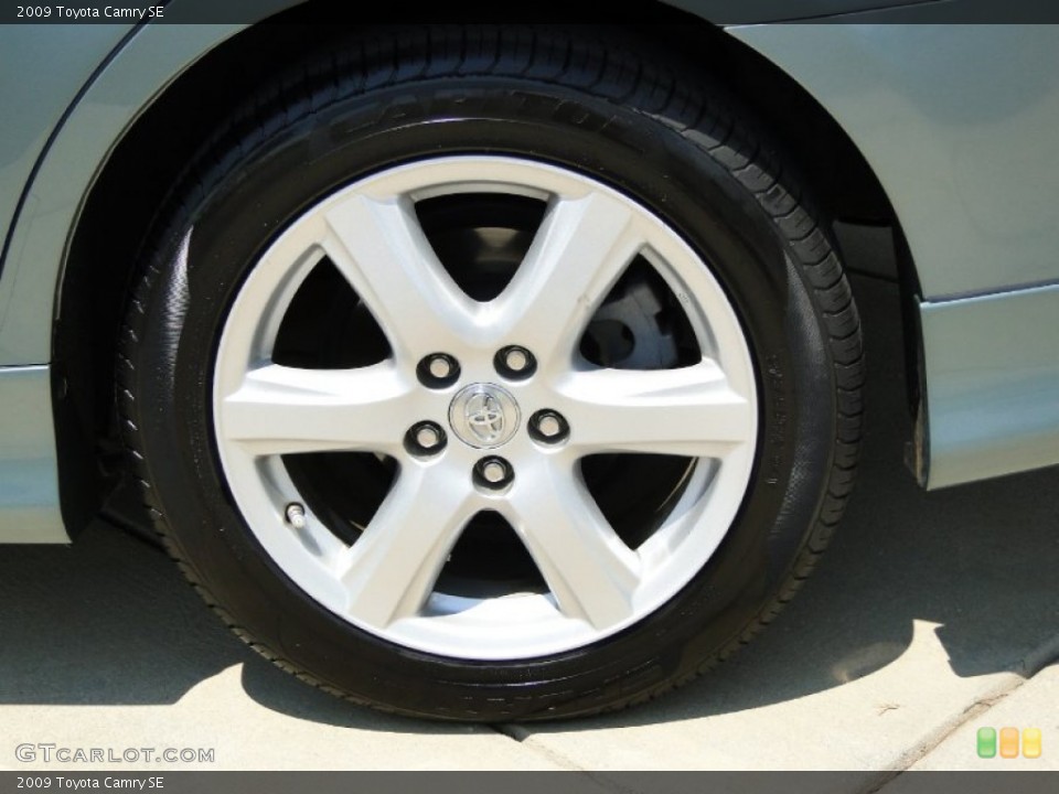 2009 Toyota Camry SE Wheel and Tire Photo #56855072