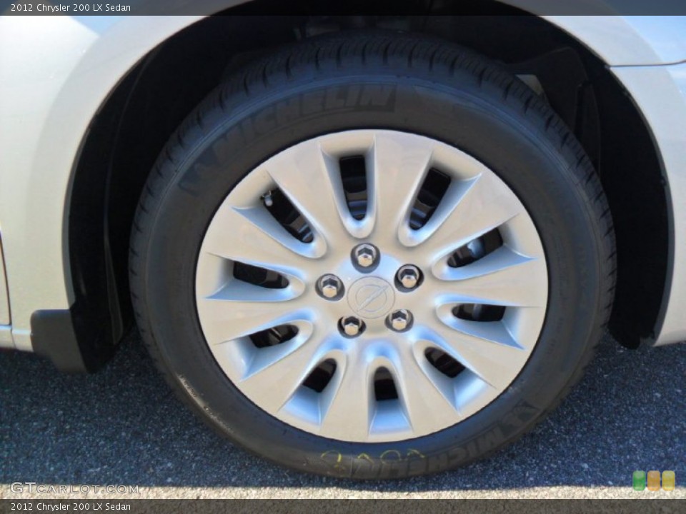 2012 Chrysler 200 LX Sedan Wheel and Tire Photo #56903020
