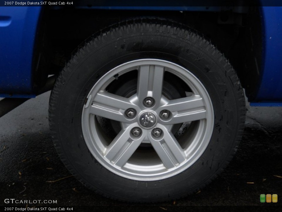2007 Dodge Dakota SXT Quad Cab 4x4 Wheel and Tire Photo #57059504