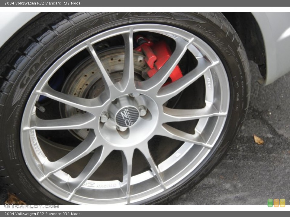 2004 Volkswagen R32 Custom Wheel and Tire Photo #57063227