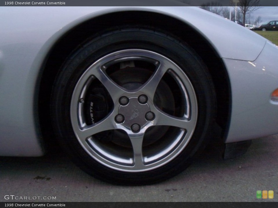 1998 Chevrolet Corvette Convertible Wheel and Tire Photo #57084989