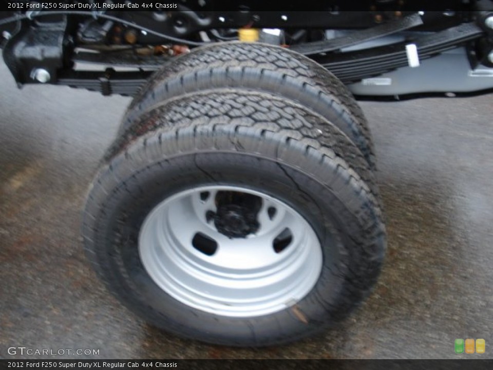 2012 Ford F250 Super Duty XL Regular Cab 4x4 Chassis Wheel and Tire Photo #57104677