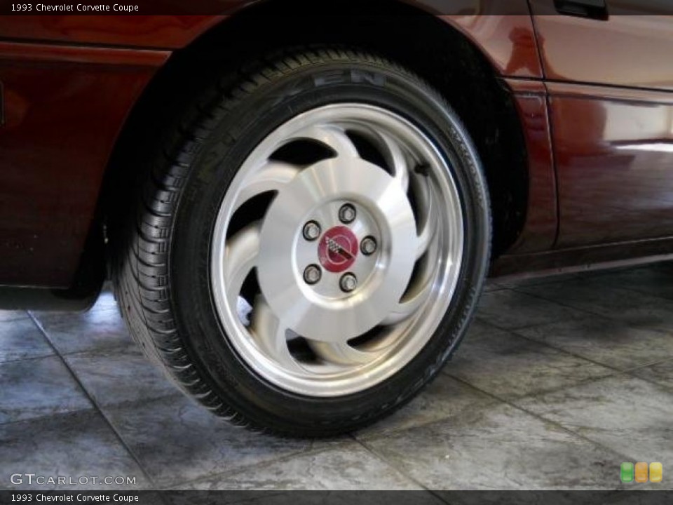 1993 Chevrolet Corvette Coupe Wheel and Tire Photo #57193780