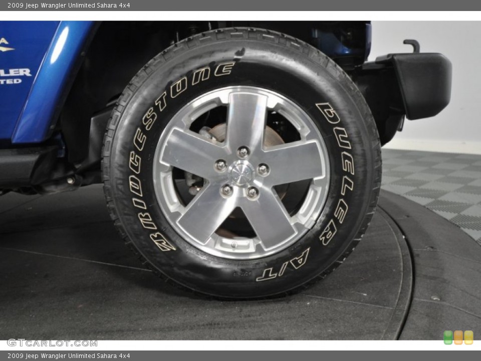 2009 Jeep Wrangler Unlimited Sahara 4x4 Wheel and Tire Photo #57208881