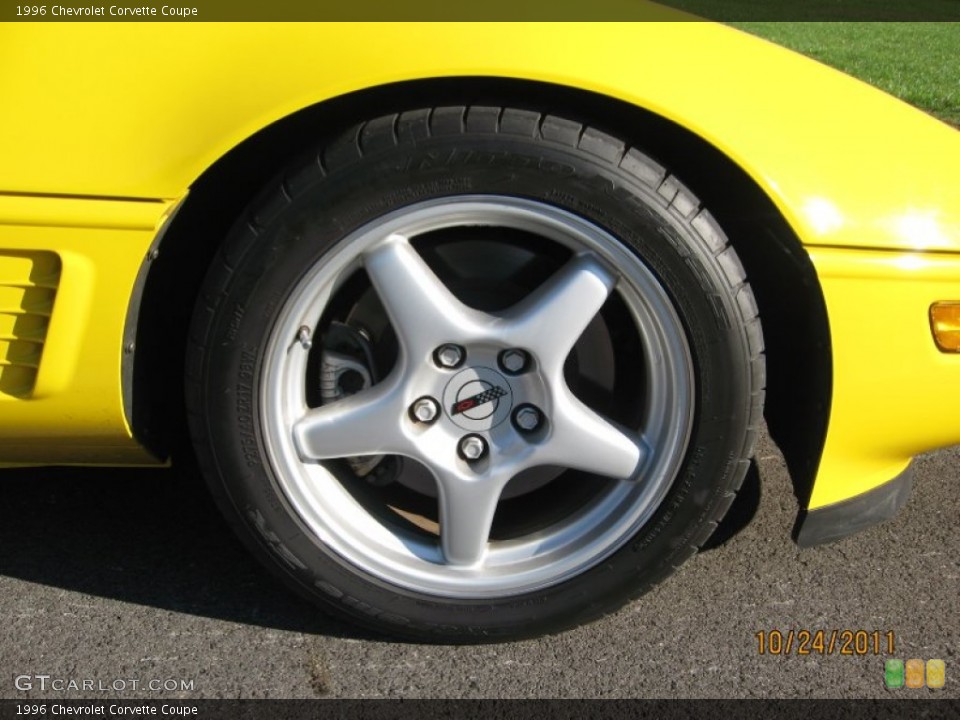 1996 Chevrolet Corvette Coupe Wheel and Tire Photo #57215444