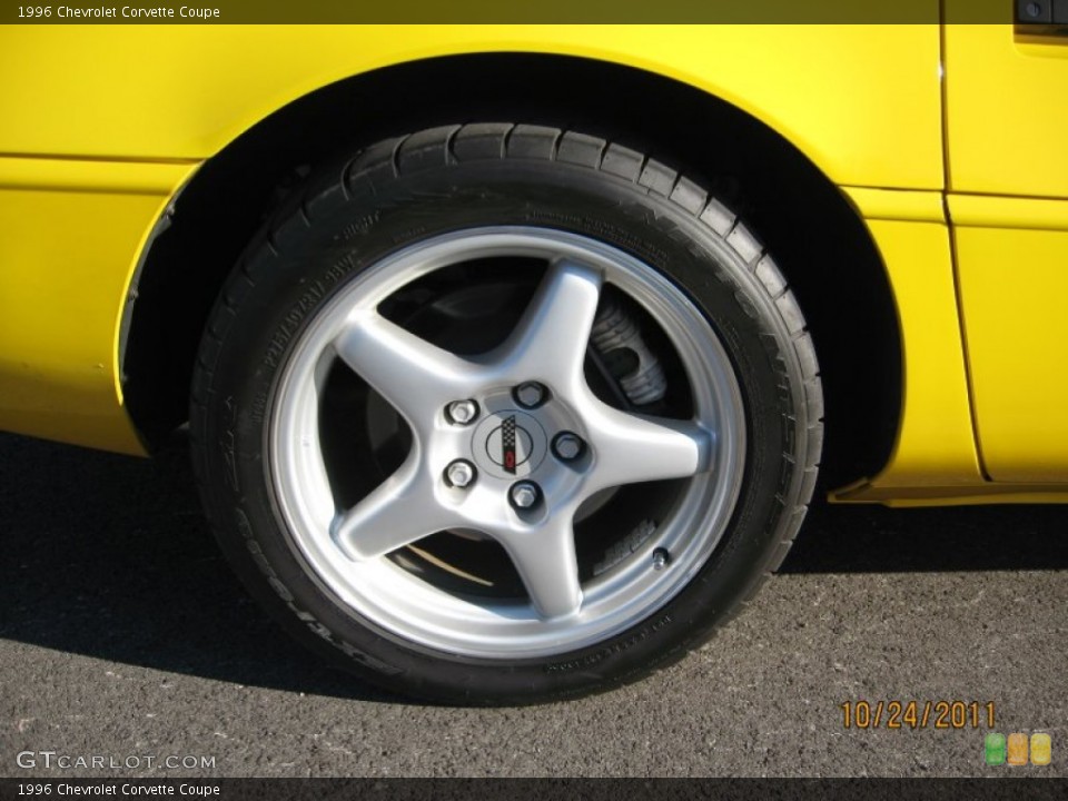1996 Chevrolet Corvette Coupe Wheel and Tire Photo #57215447