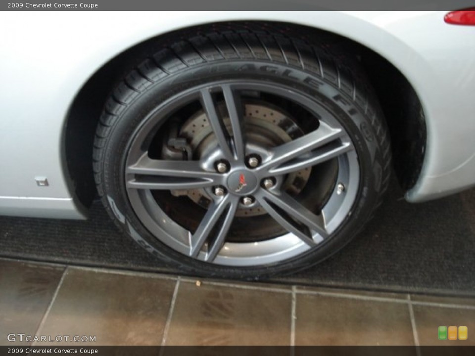 2009 Chevrolet Corvette Coupe Wheel and Tire Photo #57270257