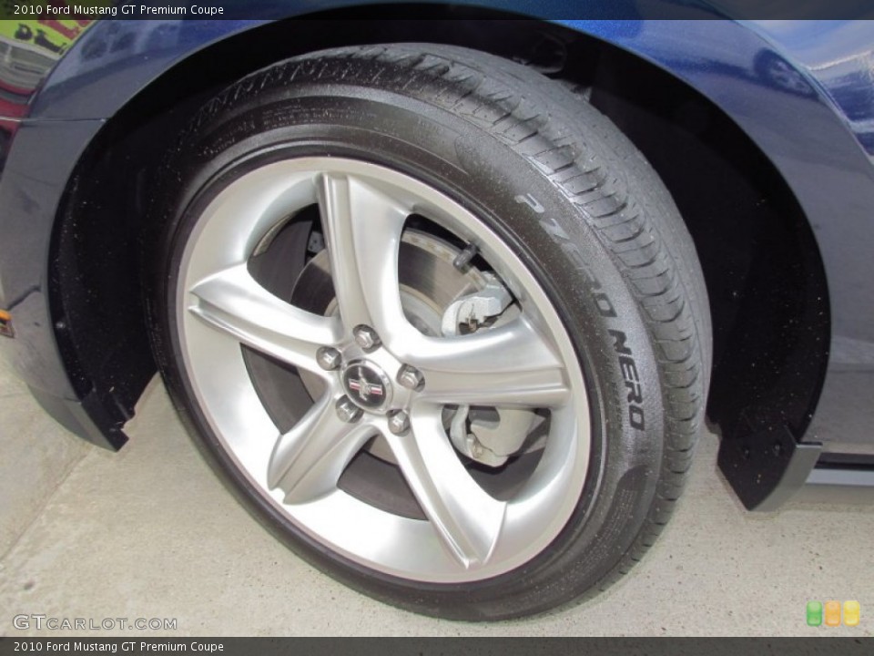 2010 Ford Mustang GT Premium Coupe Wheel and Tire Photo #57284535