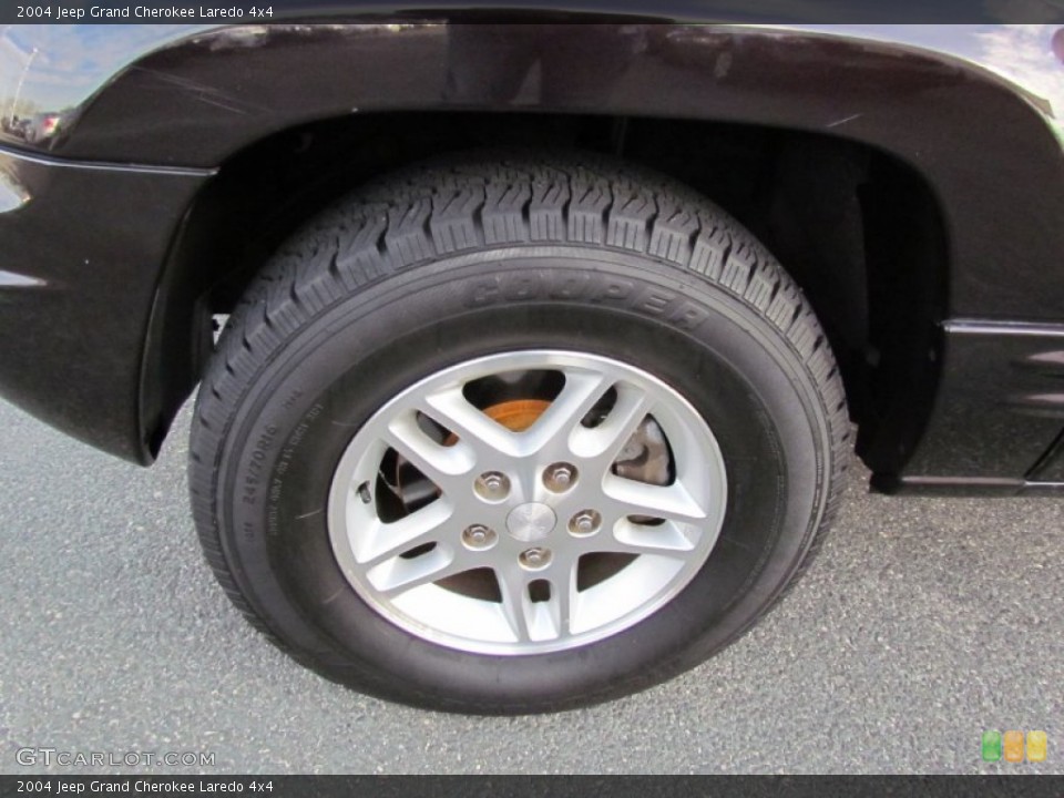 2004 Jeep Grand Cherokee Laredo 4x4 Wheel and Tire Photo #57322132