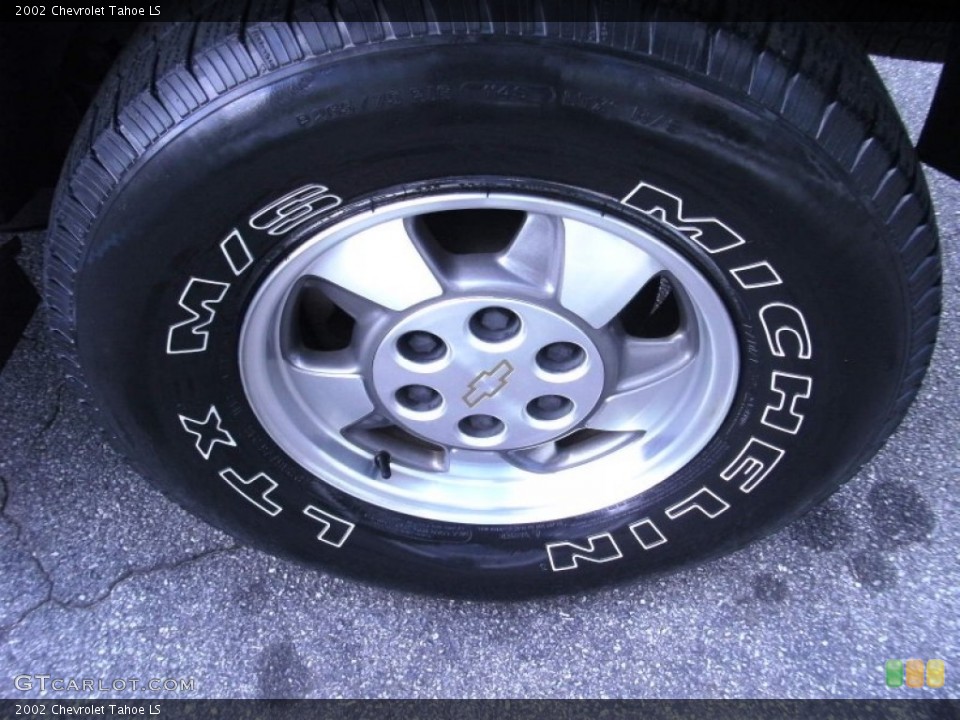 2002 Chevrolet Tahoe LS Wheel and Tire Photo #57351834