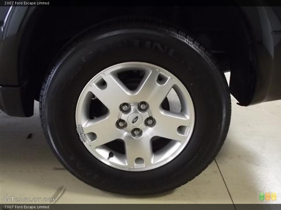 2007 Ford Escape Limited Wheel and Tire Photo #57389486