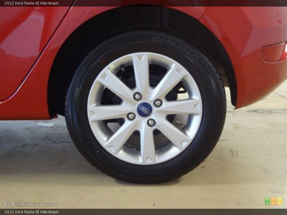 2012 Ford Fiesta SE Hatchback Wheel and Tire Photo #57403034