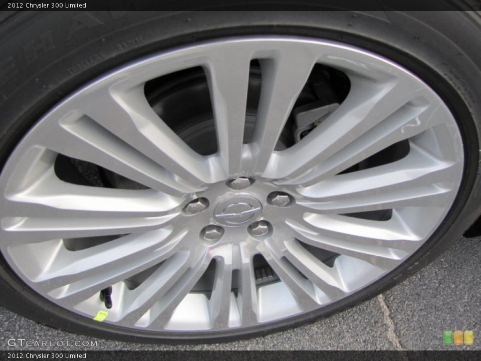 2012 Chrysler 300 Limited Wheel and Tire Photo #57450496