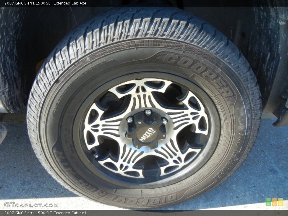 2007 GMC Sierra 1500 Custom Wheel and Tire Photo #57569511