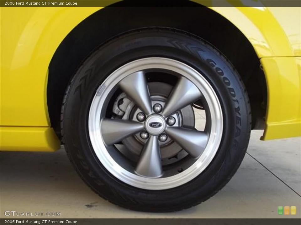 2006 Ford Mustang GT Premium Coupe Wheel and Tire Photo #57600288