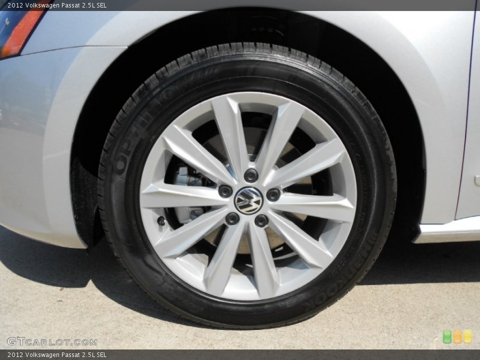 2012 Volkswagen Passat 2.5L SEL Wheel and Tire Photo #57692789
