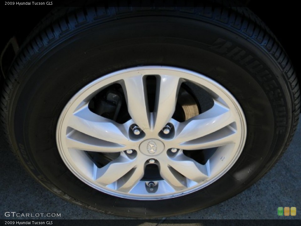2009 Hyundai Tucson GLS Wheel and Tire Photo #57759662