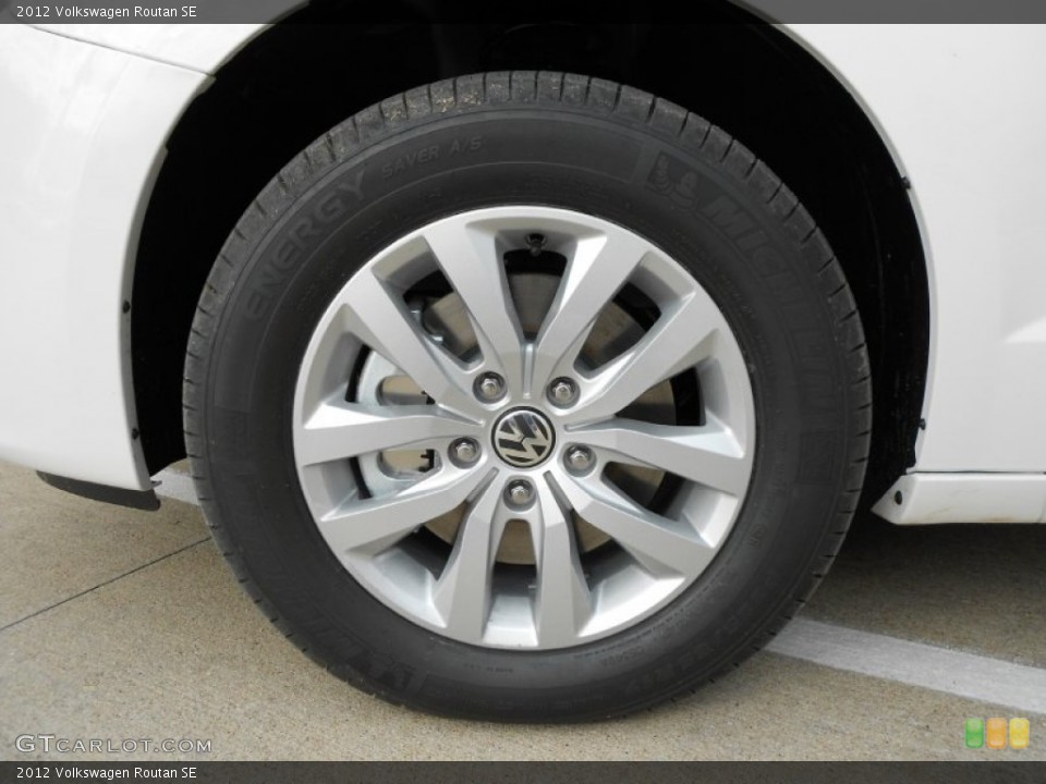 2012 Volkswagen Routan SE Wheel and Tire Photo #57837273