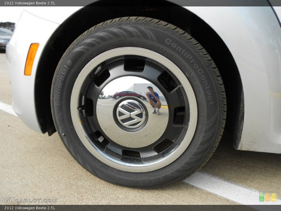 2012 Volkswagen Beetle 2.5L Wheel and Tire Photo #57838127