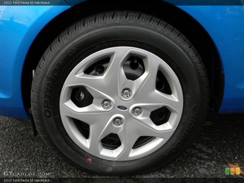 2012 Ford Fiesta SE Hatchback Wheel and Tire Photo #57883201
