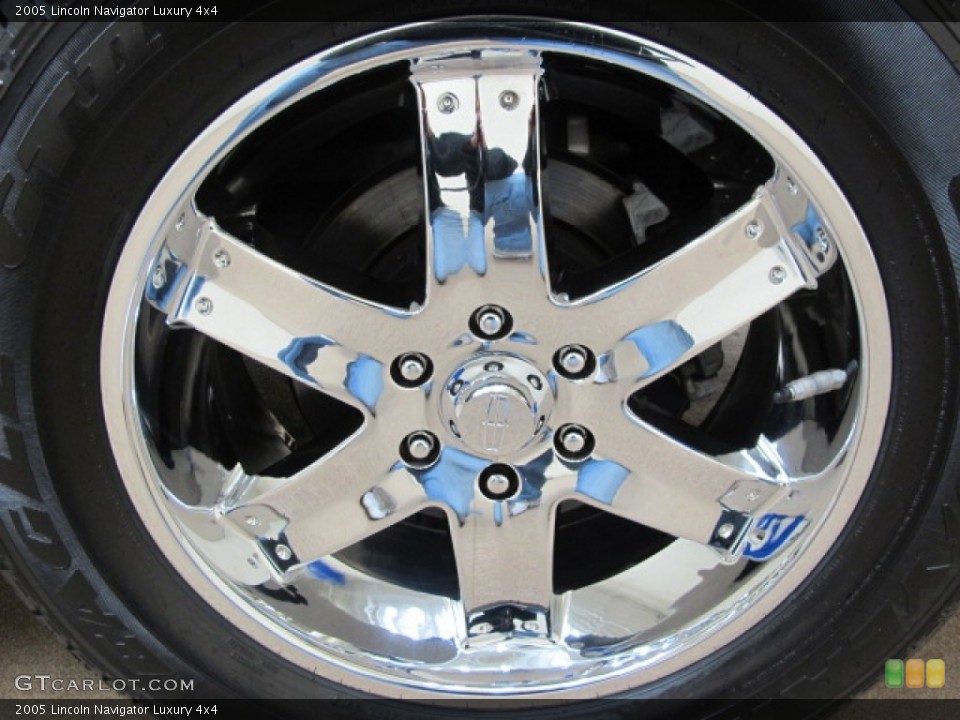 2005 Lincoln Navigator Custom Wheel and Tire Photo #57892876