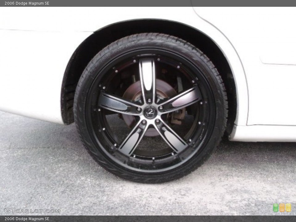 2006 Dodge Magnum Custom Wheel and Tire Photo #57917125