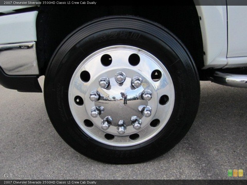 2007 Chevrolet Silverado 3500HD Wheels and Tires