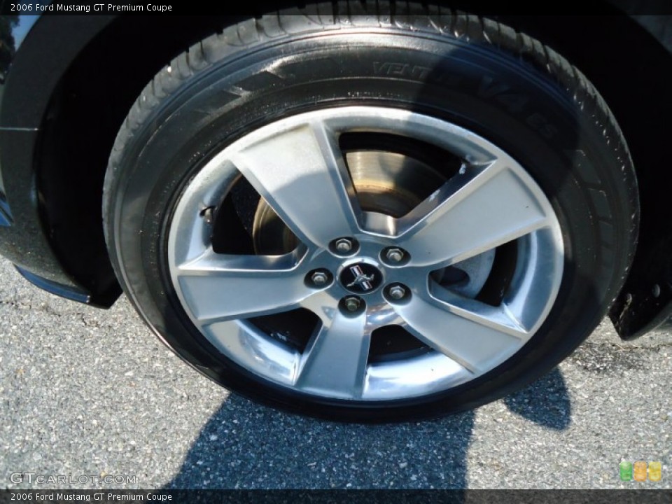 2006 Ford Mustang GT Premium Coupe Wheel and Tire Photo #57966700