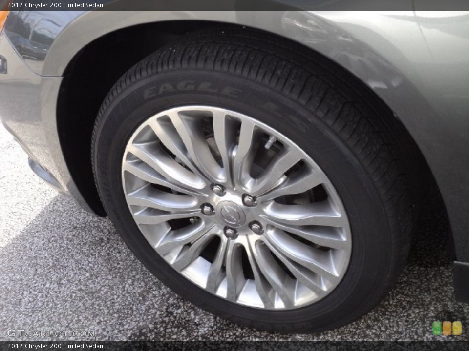 2012 Chrysler 200 Limited Sedan Wheel and Tire Photo #58017554