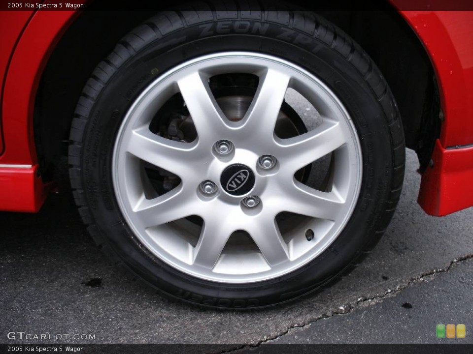 2005 Kia Spectra 5 Wagon Wheel and Tire Photo #58020320