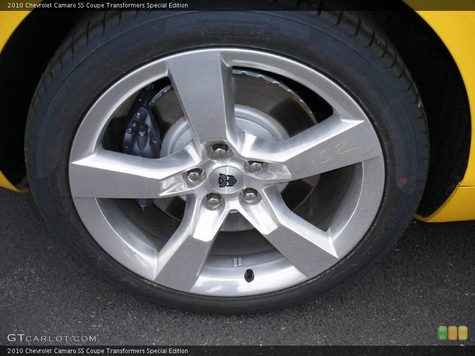 2010 Chevrolet Camaro SS Coupe Transformers Special Edition Wheel and Tire Photo #58045501