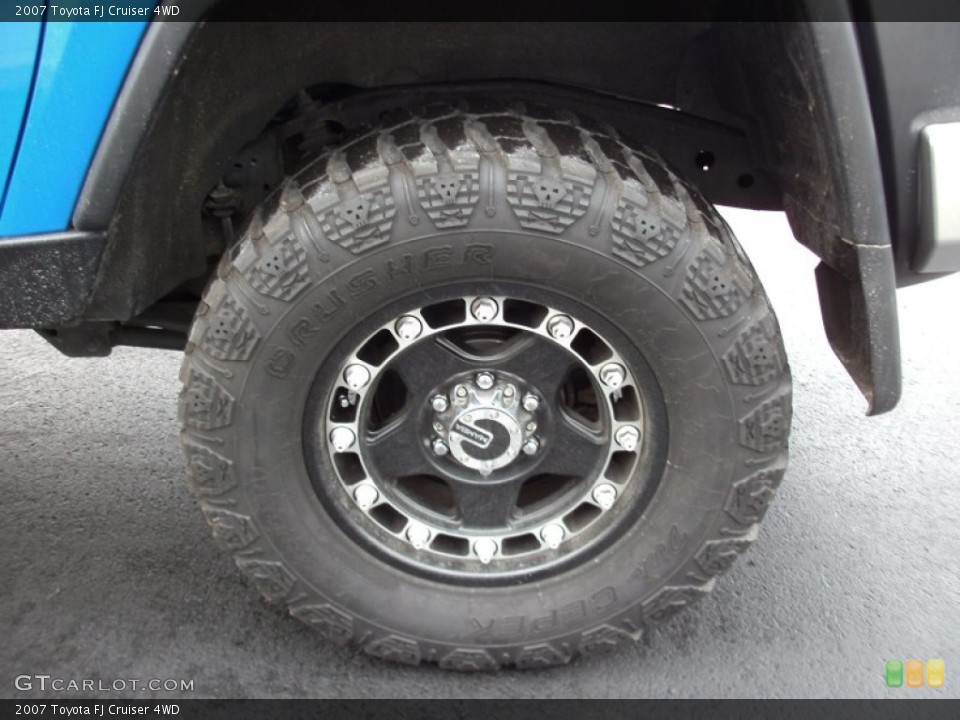 2007 Toyota FJ Cruiser Custom Wheel and Tire Photo #58104869