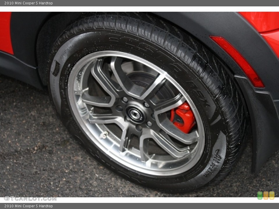 2010 Mini Cooper S Hardtop Wheel and Tire Photo #58538084