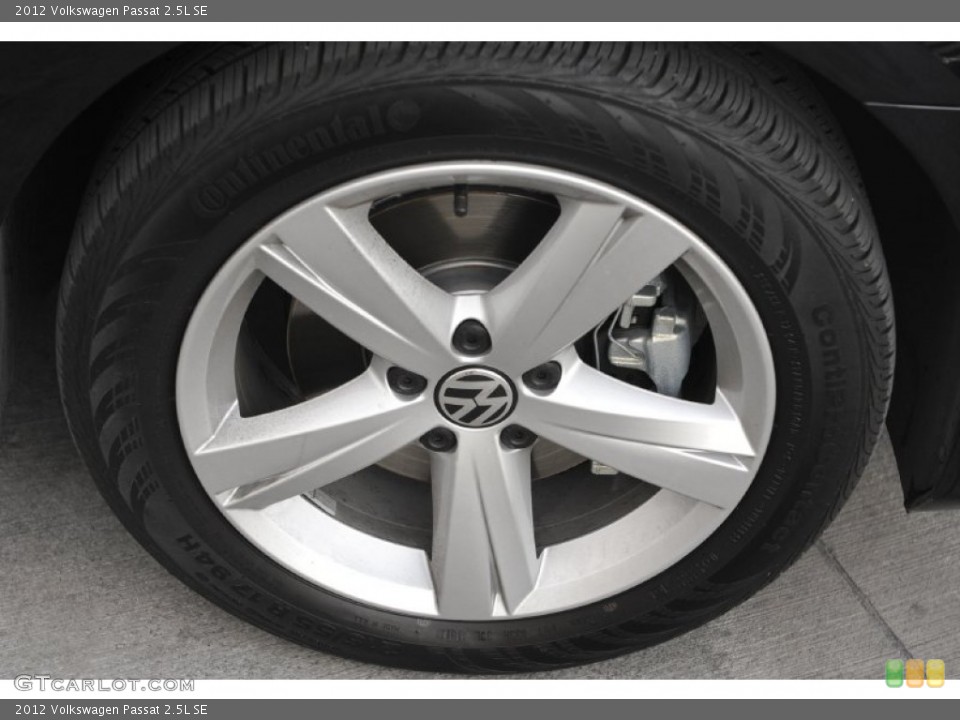 2012 Volkswagen Passat 2.5L SE Wheel and Tire Photo #58561767