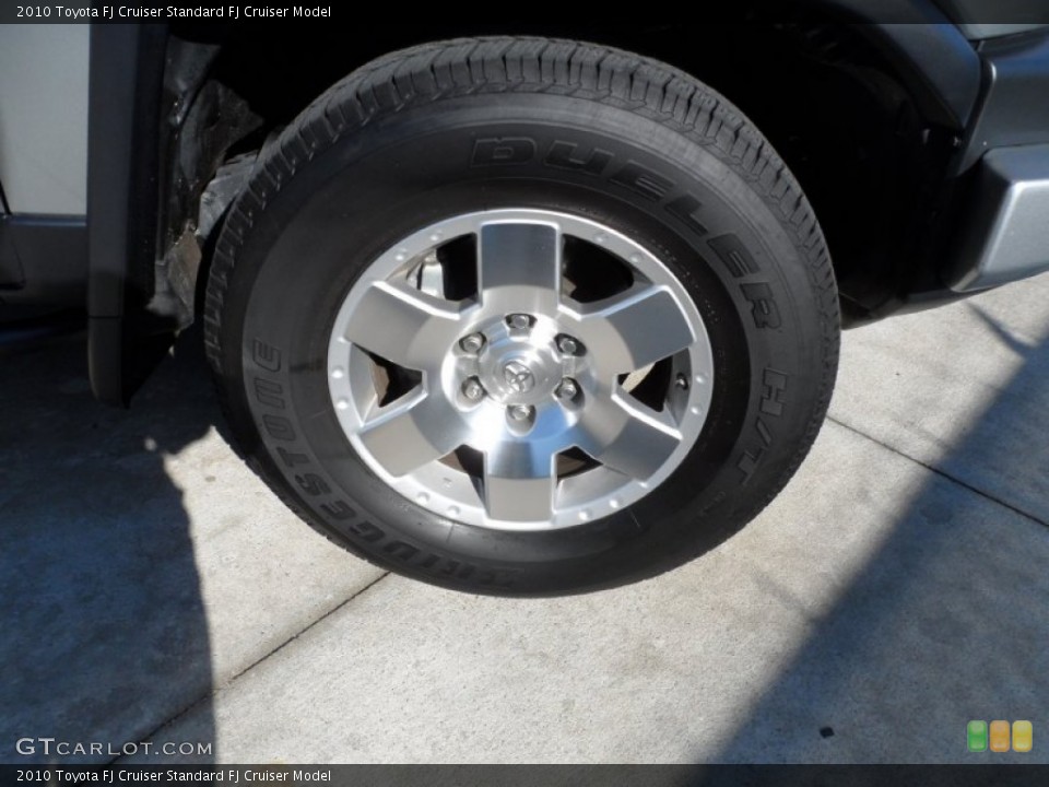 2010 Toyota FJ Cruiser  Wheel and Tire Photo #58725249