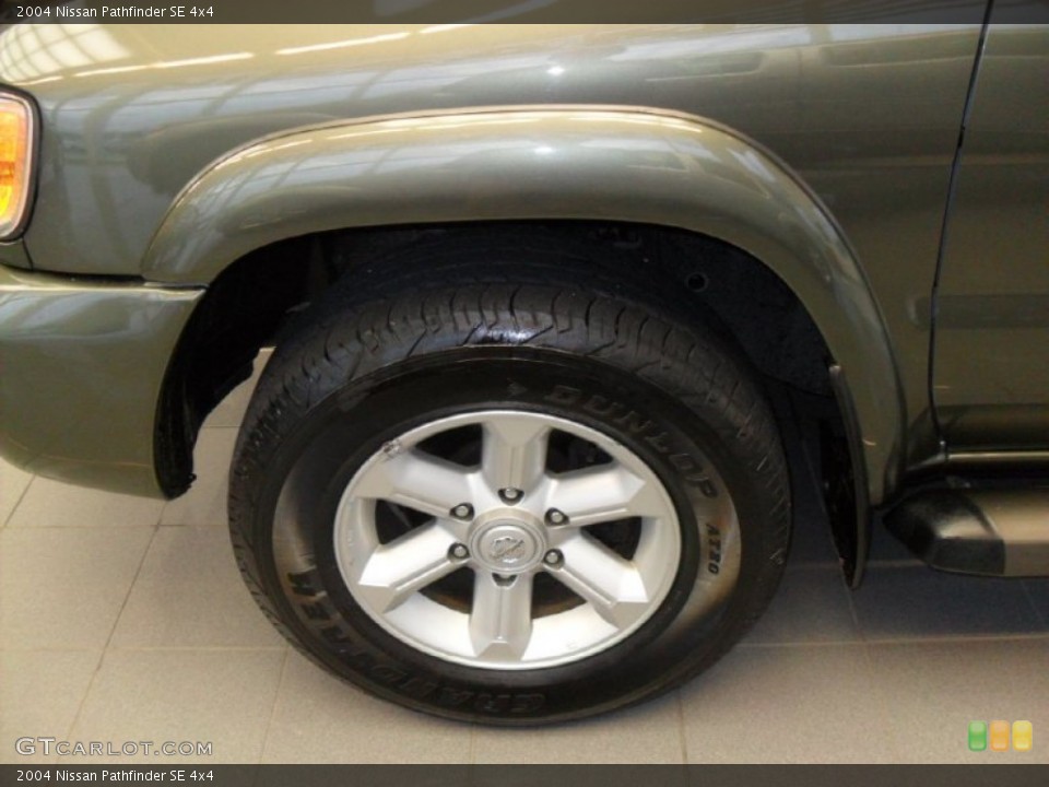 2004 Nissan Pathfinder SE 4x4 Wheel and Tire Photo #58824847