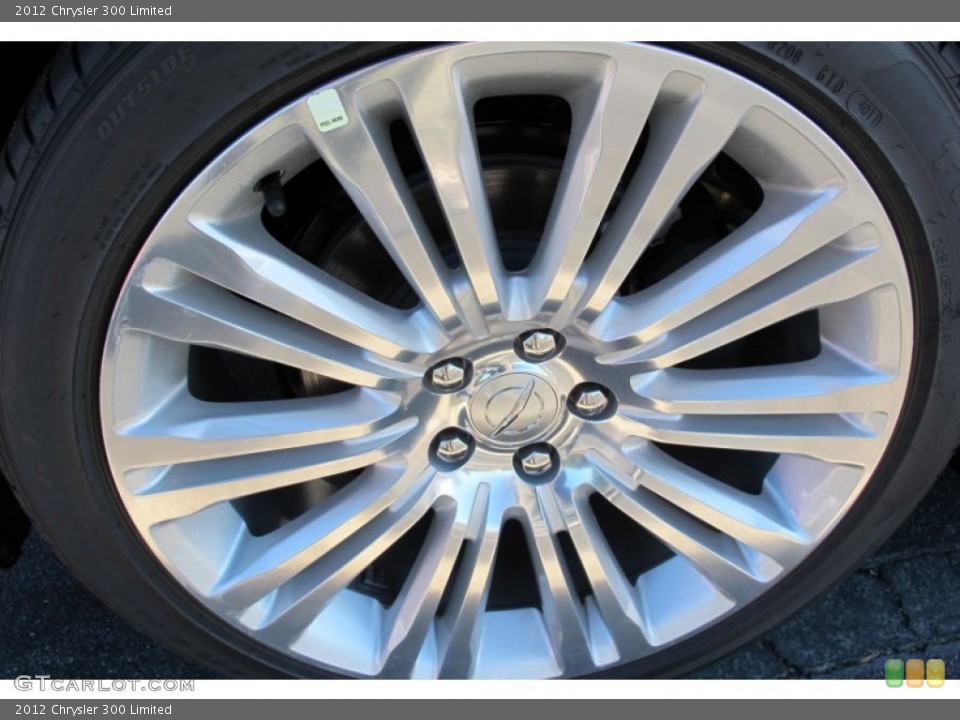 2012 Chrysler 300 Limited Wheel and Tire Photo #58854007