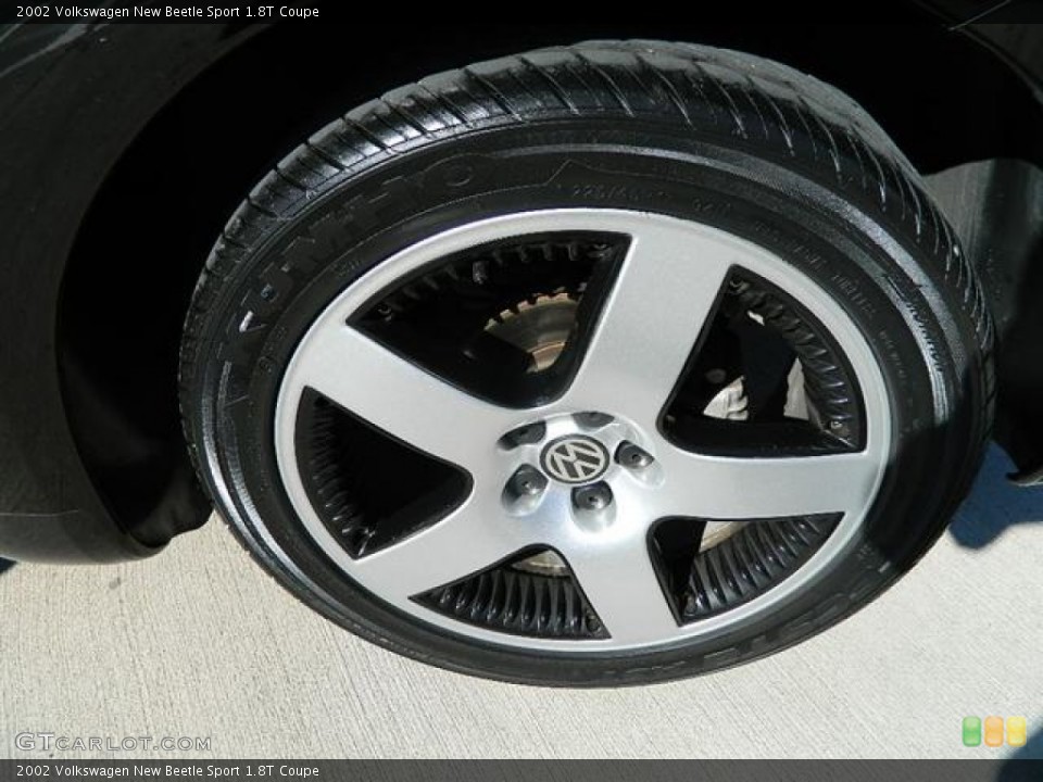 2002 Volkswagen New Beetle Sport 1.8T Coupe Wheel and Tire Photo #59009797
